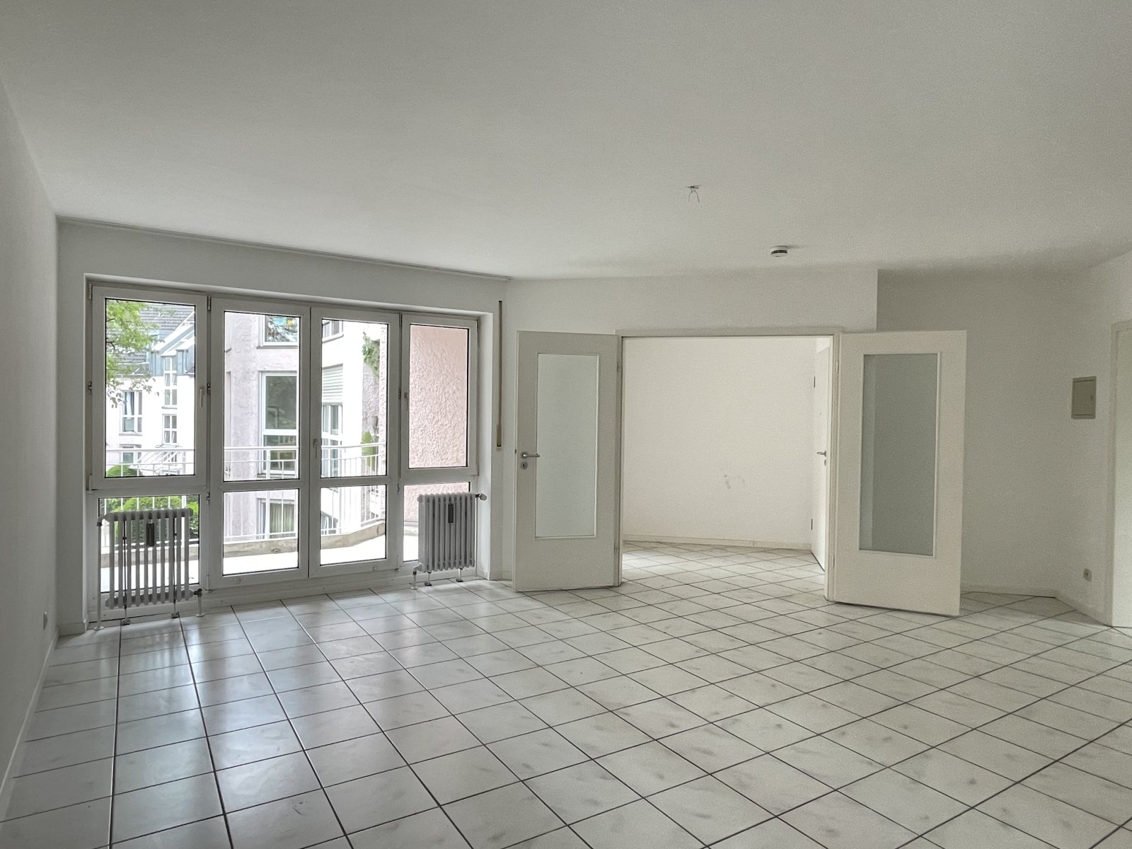 2-Zimmer-Wohnung mit Loggia+Balkon in Denning-Bogenhausen